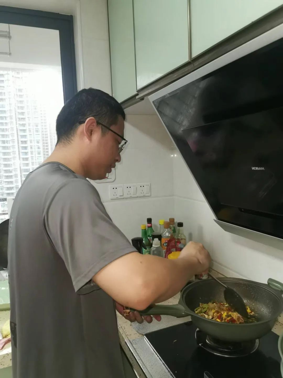 롱ȫ̡ѤãߵķĳԱ